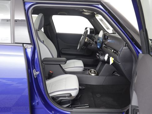 New 2026 MINI Cooper 4-Door Hardtop FWD image 19
