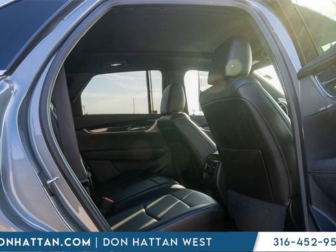 Used 2022 Cadillac XT5 Premium Luxury w/ LPO, Floor Liner Package image 23