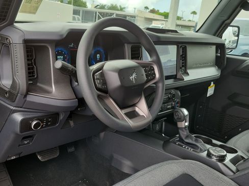 New 2026 Ford Bronco 4-Door AWD/4WD image 8