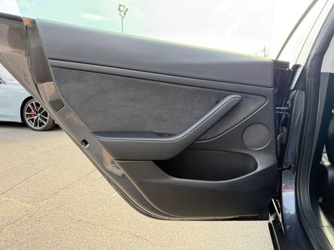 Used 2022 Tesla Model 3 Long Range AWD/4WD image 14