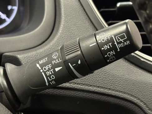 Used 2015 Honda CR-V EX-L image 37