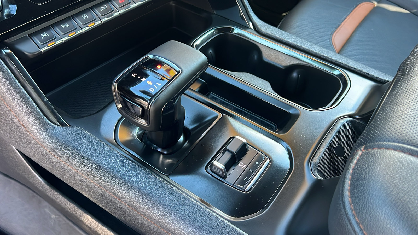 Certified 2025 GMC Sierra 1500 AT4 AWD/4WD image 22