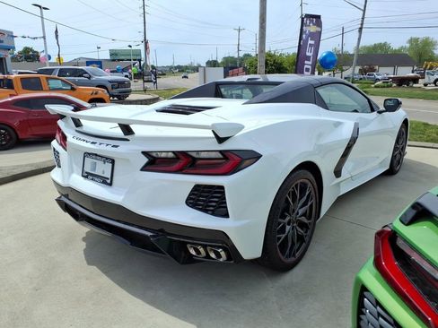 New 2026 Chevrolet Corvette Stingray Convertible w/ Z51 Performance Package RWD image 9