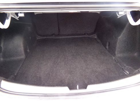 Used 2022 Chevrolet Malibu LT FWD image 22