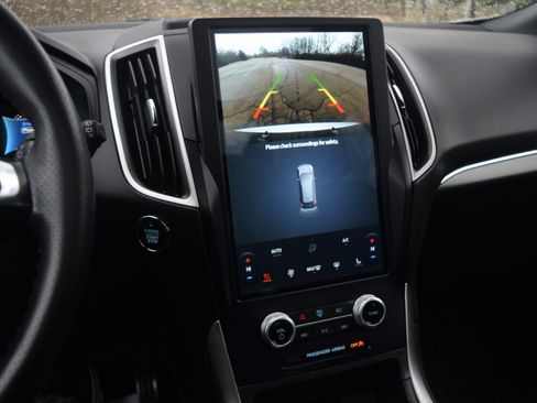 Used 2023 Ford Edge ST-Line image 10