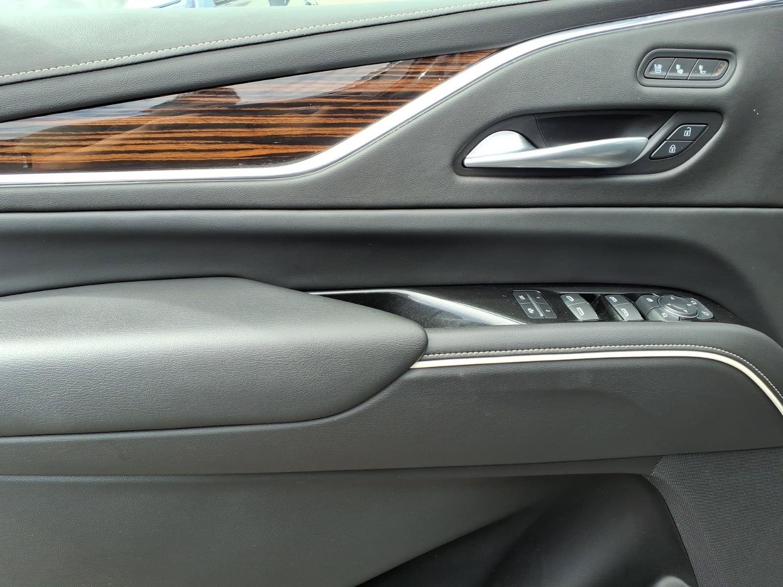 Certified 2023 Cadillac Escalade Premium Luxury w/ LPO, Floor Liner Package AWD/4WD image 21