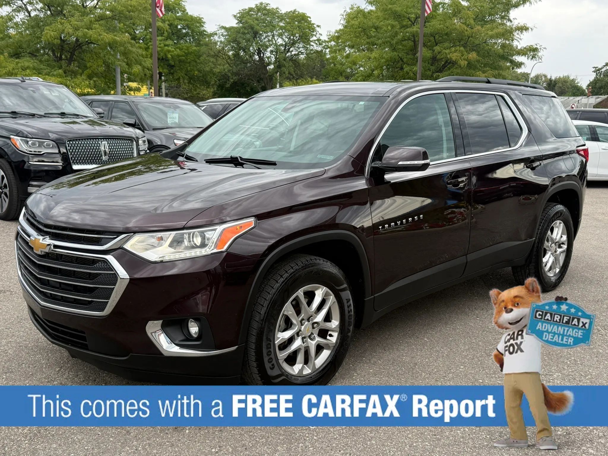 Used 2020 Chevrolet Traverse LT FWD image 1