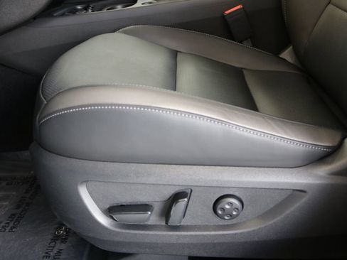 Certified 2025 INFINITI QX50 Luxe image 15