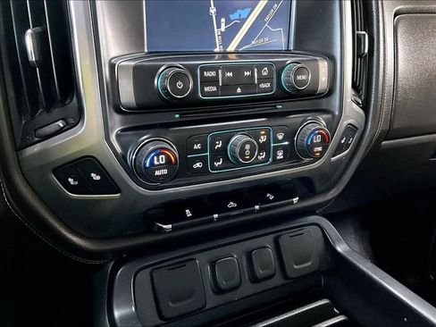 Used 2015 Chevrolet Silverado 1500 LTZ AWD/4WD image 15
