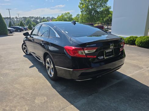 Used 2020 Honda Accord EX image 5