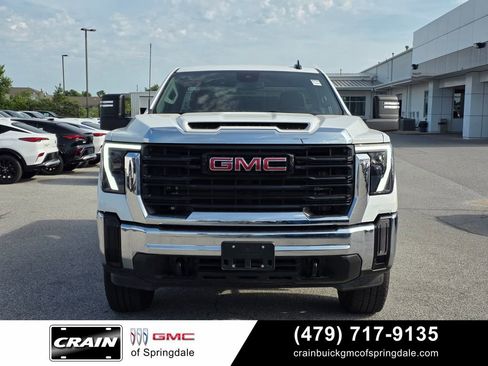Used 2025 GMC Sierra 2500 Pro w/ Convenience Package AWD/4WD image 2
