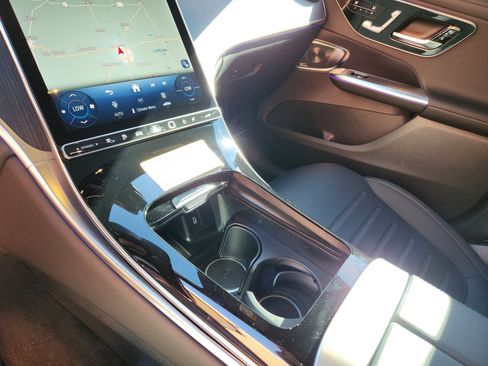 New 2025 Mercedes-Benz GLC 350e 4MATIC image 22