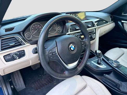 Used 2018 BMW 330i xDrive Wagon image 9