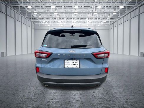 Used 2025 Ford Escape ST-Line image 6