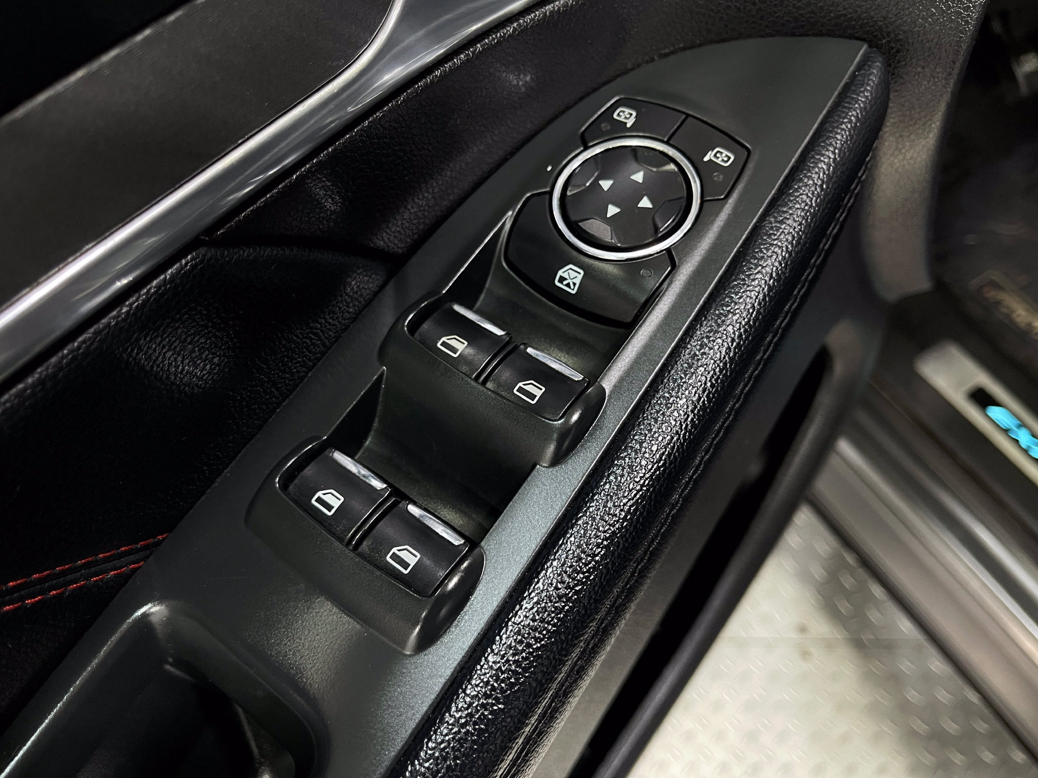 Used 2017 Ford Explorer Sport AWD/4WD image 16