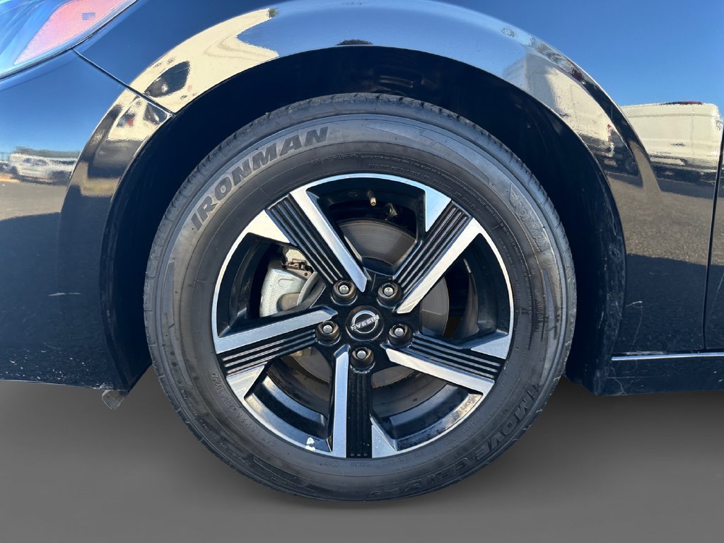 Used 2025 Nissan Sentra SV FWD image 15