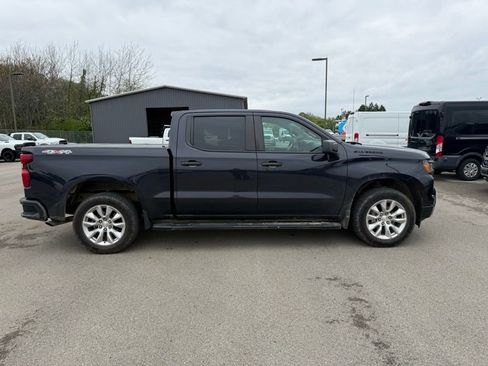 Used 2022 Chevrolet Silverado 1500 Custom w/ LPO, Dark Essentials Package AWD/4WD image 3