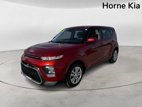 Certified 2022 Kia Soul LX image 7