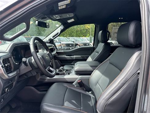 New 2025 Ford F150 Lariat w/ Equipment Group 501A Mid image 9