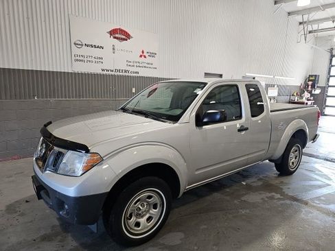 Used 2015 Nissan Frontier S image 7