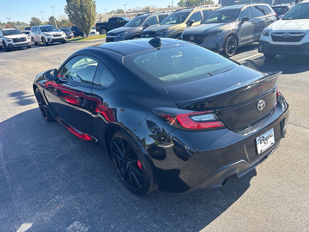 Used 2025 Toyota GR86 Premium w/ Performance Package RWD image 5