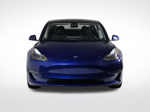 Used 2023 Tesla Model 3 Standard Range image 8