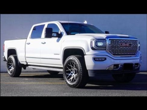 Used 2018 GMC Sierra 1500 Denali w/ Denali Ultimate Package image 6
