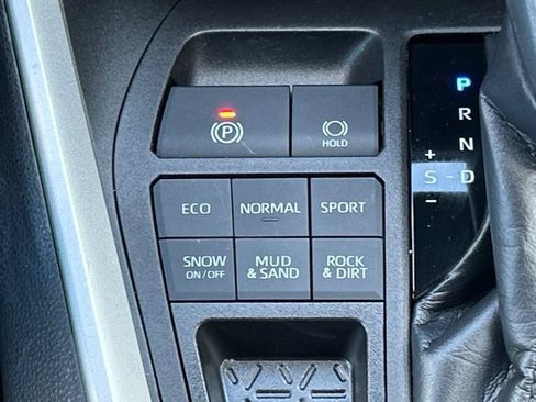 Used 2020 Toyota RAV4 XLE w/ Convenience Package AWD/4WD image 53