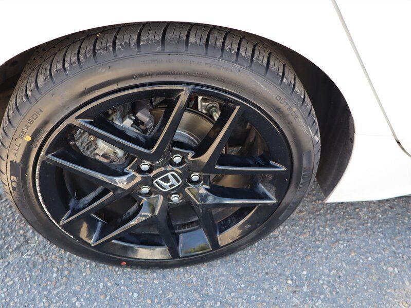 Used 2023 Honda Civic Sport image 26