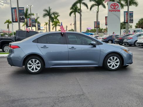Used 2023 Toyota Corolla LE FWD image 13