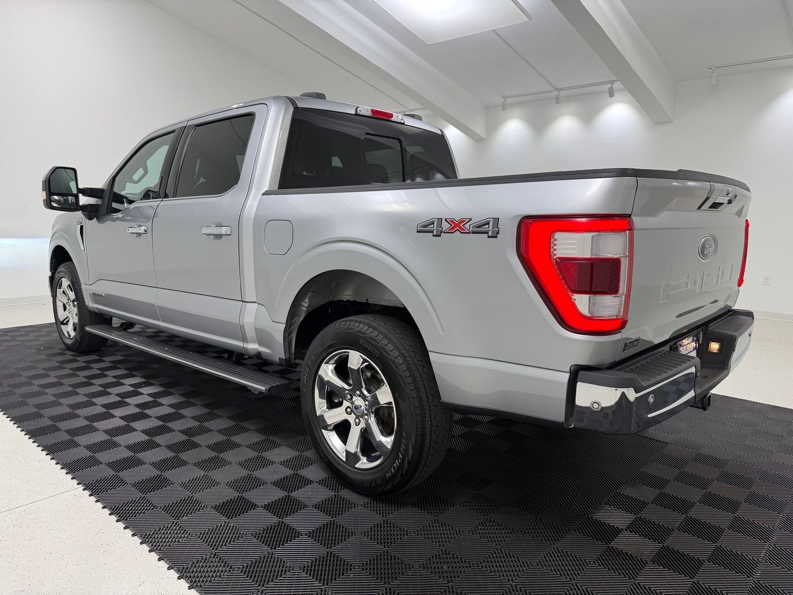 Used 2023 Ford F150 Lariat w/ Equipment Group 502A High AWD/4WD image 5