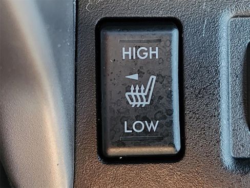 Used 2018 Subaru Forester 2.5i Premium AWD/4WD image 6