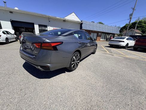 Used 2019 Nissan Altima 2.5 SR AWD/4WD image 16