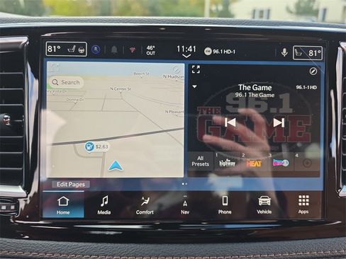 New 2026 Chrysler Pacifica Pinnacle w/ Trailer Tow Group image 24