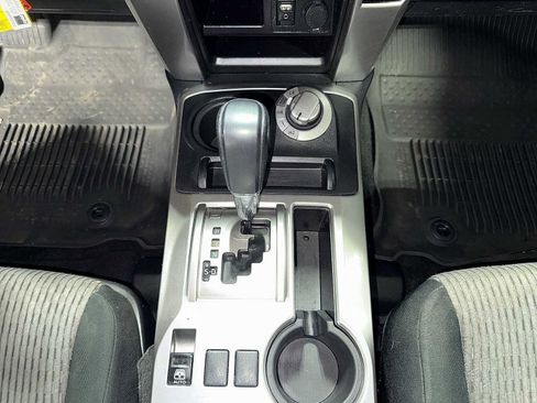 Used 2018 Toyota 4Runner SR5 image 60