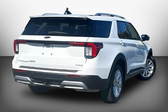 Used 2025 Ford Explorer Platinum w/ LUX Leather Package AWD/4WD image 2