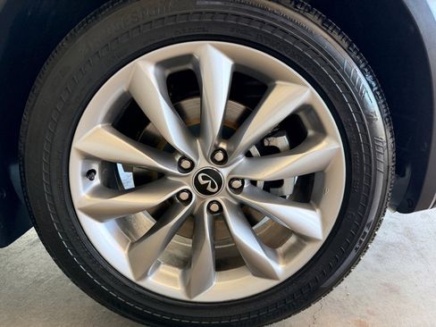 Used 2019 INFINITI QX50 Luxe w/ Navigation Package image 45