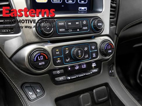 Used 2019 Chevrolet Suburban LT AWD/4WD image 20