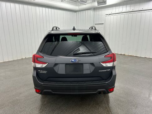Used 2020 Subaru Forester Premium AWD/4WD image 31