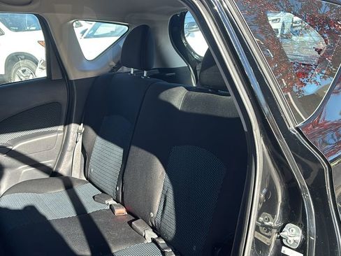 Used 2015 Nissan Versa Note SV image 25