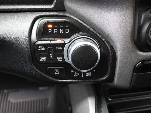 Used 2022 RAM 1500 Big Horn w/ Built-to-serve Edition image 9