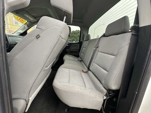 Used 2017 Chevrolet Silverado 1500 Custom w/ Custom Convenience Package AWD/4WD image 33