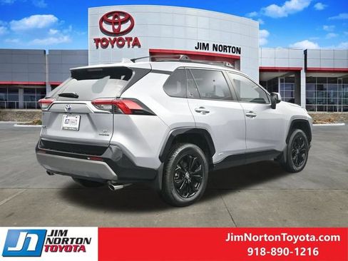 Used 2024 Toyota RAV4 SE AWD/4WD image 11
