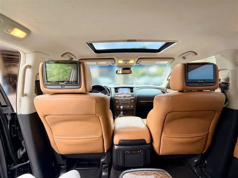 Used 2017 INFINITI QX80 Signature Edition w/ All Season Package AWD/4WD image 24