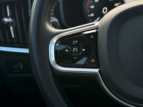 Used 2017 Volvo S90 T6 Momentum w/ Vision Package AWD/4WD image 11