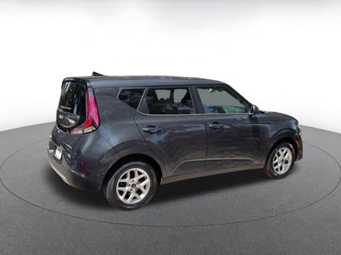Used 2025 Kia Soul LX w/ LX Technology Package FWD image 15
