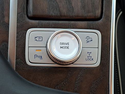 Certified 2024 Genesis GV80 3.5T Prestige Signature AWD/4WD image 26