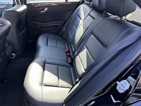 Used 2011 Mercedes-Benz E 350 4MATIC Sedan image 11