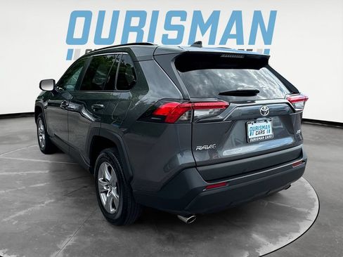 Used 2025 Toyota RAV4 XLE FWD image 4