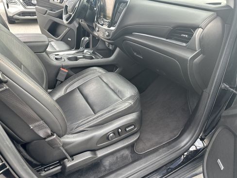 Used 2020 Chevrolet Traverse RS FWD image 20